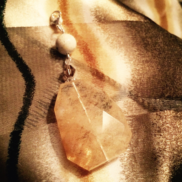 Quartz Necklace - Picture 5 of 8